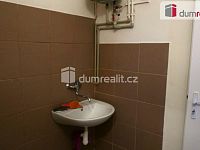 4 kanceláře v Táborské ulici v Mladé Boleslavi s velkým parkovacím prostorem - 9