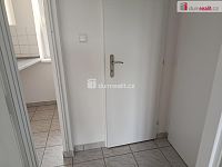 Velmi pěkný byt 1+kk po rekonstrukci, Praha 4 - Michle - 9