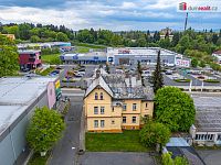 Krásný prostorný byt 4+kk ve druhém patře cihlového domu v centru Mariánských Lázní - 30