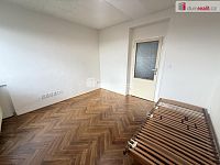 Pronájem bytu 4+1 85 m2 balkon cihla Žernovská P10 nezařízený - 11