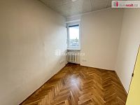 Pronájem bytu 4+1 85 m2 balkon cihla Žernovská P10 nezařízený - 12