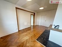 Pronájem bytu 4+1 85 m2 balkon cihla Žernovská P10 nezařízený - 6