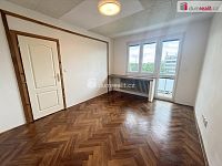 Pronájem bytu 4+1 85 m2 balkon cihla Žernovská P10 nezařízený - 8