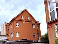 byt 1+1, 58 m2 + část zahrady, K.Vary-Stará Role - 3