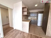 prodej 2kk 42m2 P4 Chodov Konstantinova sklep 2m2 - 12