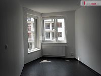 Pronájem 2kk 52m2 P9 Střížkov Bytový park Prosek novostavba balkon 4m2 garážové stání částečně zařízeno - 4