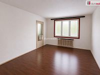 Světlý byt 2+1 k rekonsturkci, 62 m2 + 4 m2 lodžie, 1 .patro, OV, panel po rek. Praha 15 - Hostivař - 11