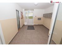 Světlý byt 2+1 k rekonsturkci, 62 m2 + 4 m2 lodžie, 1 .patro, OV, panel po rek. Praha 15 - Hostivař - 24