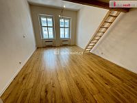 Pronájem bytu 1+kk 48 m2 P5 Smíchov zařízený nový LOFT - 7