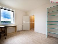 K pronájmu, slunný byt 3+1 s balkónem a sklepem na okraji sídiště Máj, ul. J.Bendy 1374/20, České Budějovice - 17