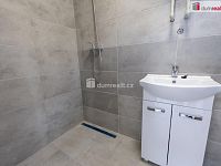 Pronájem komerčního prostoru 753 m2, pozemek 2.006 m2 - Hředle - 15