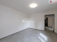 Pronájem komerčního prostoru 753 m2, pozemek 2.006 m2 - Hředle - 9