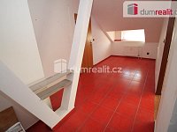 Krásný byt 2+kk ve třetím patře cihlového domu v Horním Slavkově - 7