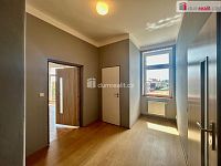 Kolín, Ovčárecká - pronájem bytu 2+1/balkon, 86 m2 - 2