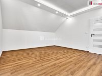 Rodinný dům 10+2KK, 320 m2, Nové Strašecí-Ruda - 12