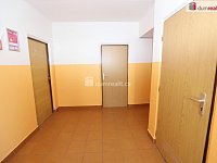 Udržovaný byt 1+1 ve zvýšeném přízemí panelového domu v Tachově - 10