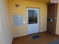 Udržovaný byt 1+1 ve zvýšeném přízemí panelového domu v Tachově - 11