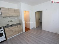 Udržovaný byt 1+1 ve zvýšeném přízemí panelového domu v Tachově - 4