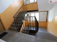 Udržovaný byt 1+1 ve zvýšeném přízemí panelového domu v Tachově - 9