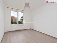 Světlý byt 2+kk s balkonem a park. stáním, 46,4 m2 + 5 m2 balkon, 2.p, OV, Praha 9 - Čakovice - 11