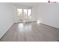 Světlý byt 2+kk s balkonem a park. stáním, 46,4 m2 + 5 m2 balkon, 2.p, OV, Praha 9 - Čakovice - 4