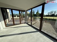 Prodej domu 155 m2 Svárov pozemek 508 m2 novostavba zimní zahrada terasa  - 11