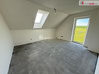 Prodej domu 155 m2 Svárov pozemek 508 m2 novostavba zimní zahrada terasa  - 20