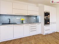 Krásný apartmán 3+kk ve Všemině o výměře 80,5 m² sklep 4 m² a terasa 8 m² , v OV.