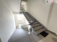 Pronájem bytu 1+kk 38 m2 P5 Smíchov po rekonstrukci LOFT  - 11