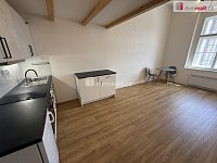 Pronájem bytu 1+kk 38 m2 P5 Smíchov po rekonstrukci LOFT  - 2