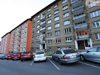 Krásný slunný byt 2+1 ve třetím patře panelového domu v Jáchymově - 19