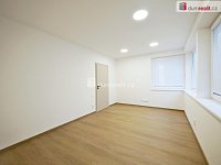 Pronájem  rodinného domu 6+1 se zahradou a garáží – Mělník - 12