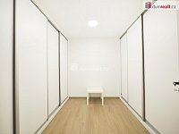 Pronájem  rodinného domu 6+1 se zahradou a garáží – Mělník - 16