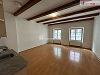 pronájem bytu 1kk 35 m2 v centru Kolína, cihlový dům - 6