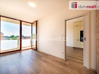 K pronájmu, byt 2+kk s lodžií a sklepem, ul. nám. Tomáše Bati, Sezimovo Ústí - 11