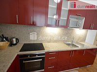 Pronájem 1+kk 38m2 P4 Nusle novostavba zařízený cihla  - 3