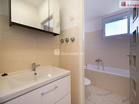 K pronájmu, zděný byt 2+1 s balkónem v nejvyšším podlaží + sklep, ul. Netolická čp. 272, Lhenice, okr. Prachatice - 8