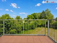 Světlý byt 2+kk s balkonem a parkovacím stáním, 42 m2 + 6 m2 balkon, 1p./2NP, Klecany - 5