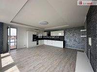 Pronájem bytu 3+kk, 82 m2, s terasou 12m2, Břeclav
