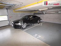 Pronájem exklusivního 1+kk, 47m² vč. zahrádky, rezidence Hadovitá, Praha 4- Michle, garážové stání a sklep - 11