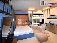 Pronájem exklusivního 1+kk, 47m² vč. zahrádky, rezidence Hadovitá, Praha 4- Michle, garážové stání a sklep - 3