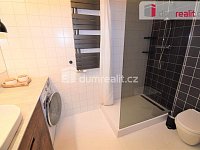Pronájem exklusivního 1+kk, 47m² vč. zahrádky, rezidence Hadovitá, Praha 4- Michle, garážové stání a sklep - 6