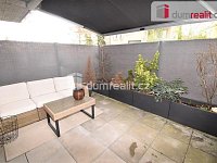 Pronájem exklusivního 1+kk, 47m² vč. zahrádky, rezidence Hadovitá, Praha 4- Michle, garážové stání a sklep - 9