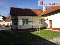 pronájem RD 2+1 Pozlovice,  s parkováním a dvorkem - 4