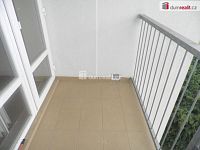 Světlý byt 2+1 po kompletní rekonstrukci, 62 m2 + 4 m2 balkon, 3.patro / 4 NP, OV, panel po rek, Praha 8 - 11