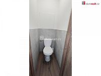 Světlý byt 2+1 po kompletní rekonstrukci, 62 m2 + 4 m2 balkon, 3.patro / 4 NP, OV, panel po rek, Praha 8 - 22