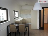 Pronájem 2kk 75m2 P10 Vinohrady Rezidence Korunní novostavba terasa garážové stání sklep částečně zařízeno - 6