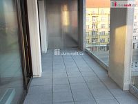 Pronájem 2kk 75m2 P10 Vinohrady Rezidence Korunní novostavba terasa garážové stání sklep částečně zařízeno - 9