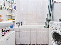 Prodej bytu 1+kk 40m2 a Park. stání, Bohumínská, P9 - 17