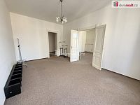 Pronájem bytu 3+1 92 m2 P5 Smíchov nezařízený 2x balkon cihla  - 10